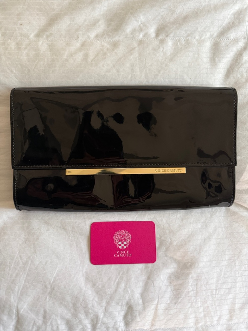 ✨ VINCE CAMUTO Black Patent Envelope Gold Bar Clutch✨